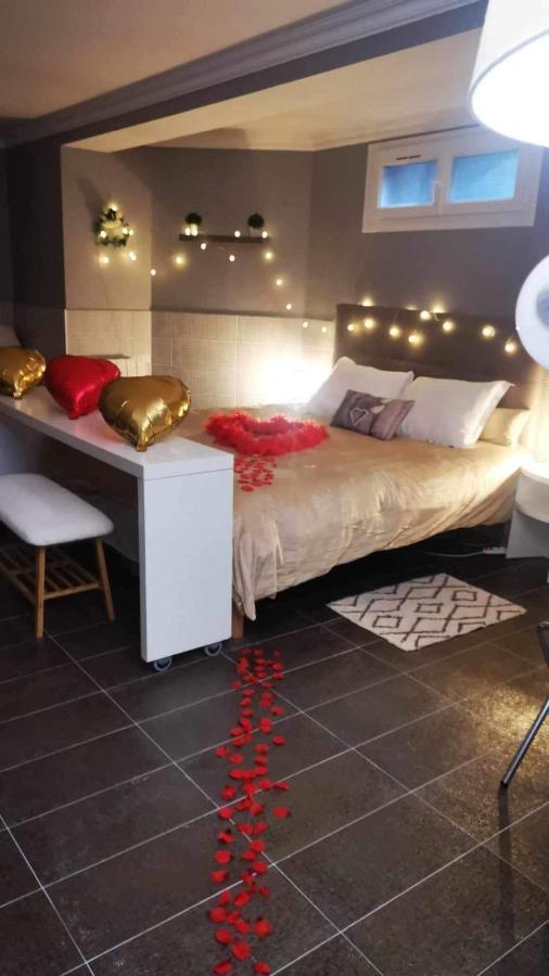 Suite Jacuzzi Au Calme Domont エクステリア 写真
